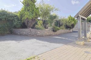 Photo 14- click for photo gallery